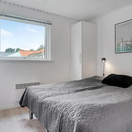 Cozy In Juelsminde With Sauna