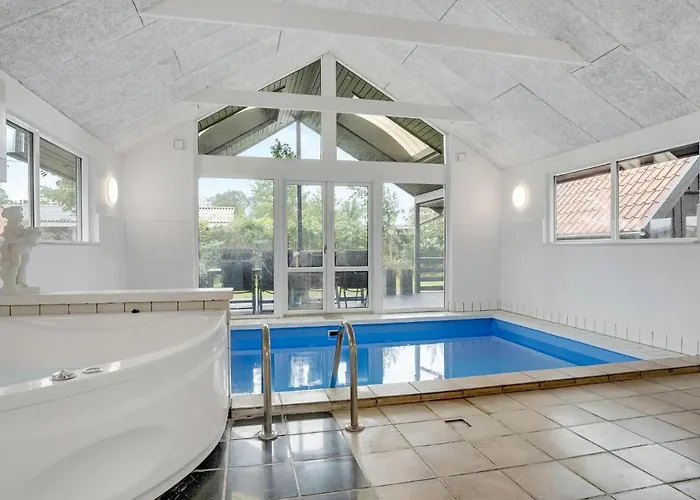 Cozy In Juelsminde With Sauna