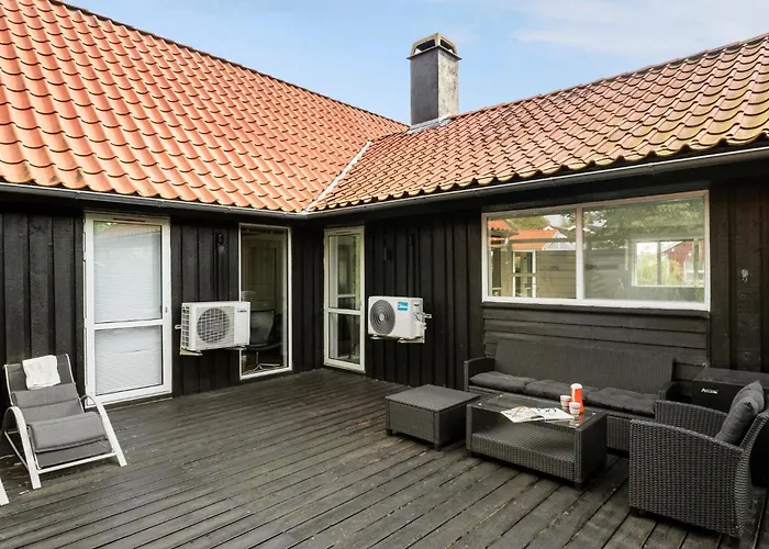 Cozy In Juelsminde With Sauna Дом отдыха