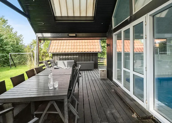 Дом отдыха Cozy In Juelsminde With Sauna Sonderby (Midtjylland)